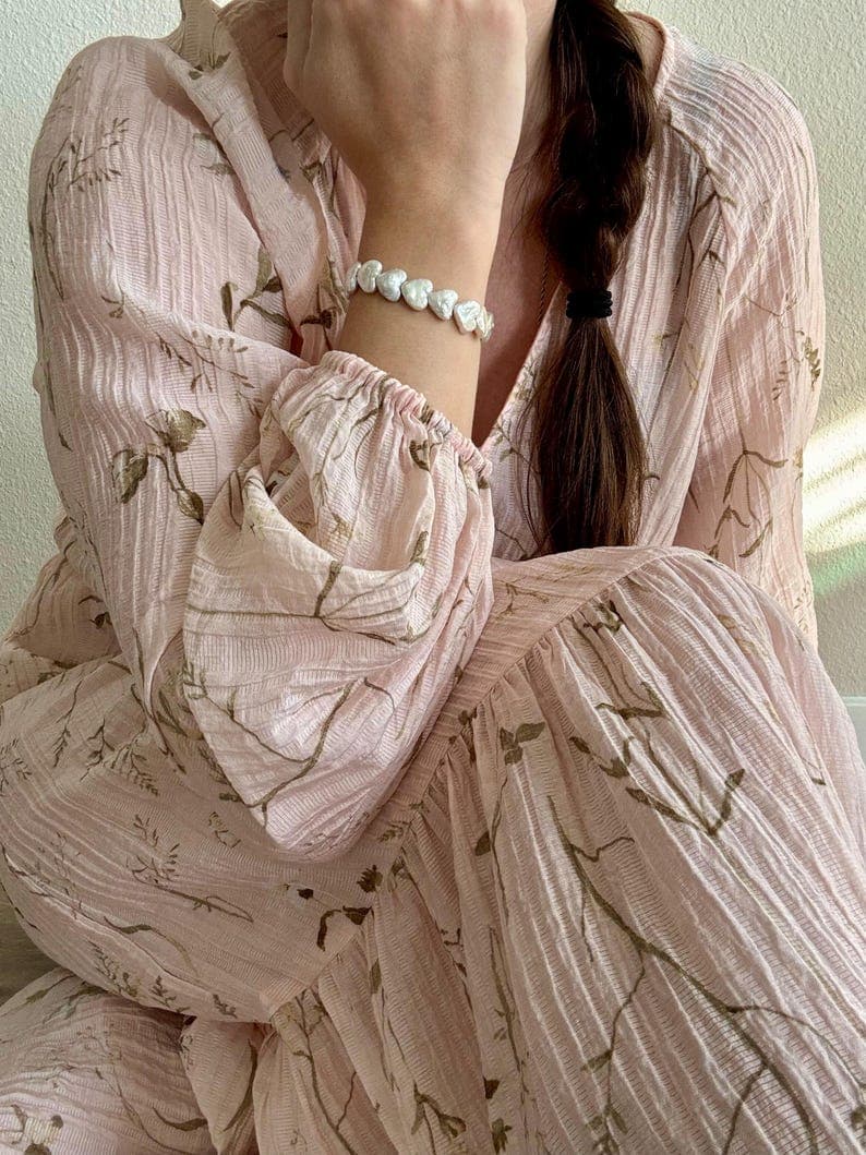 Heart Pearl Bracelet • Natural Freshwater Pearls • Stretch Beaded Bracelet Inspired by Pastel Trend preview 4