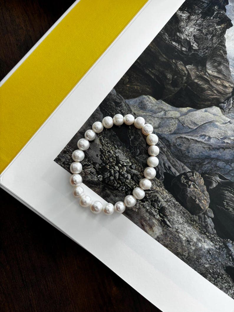 Pearl Bracelet • Natural Freshwater Pearls 7-8mm • Stretch Beaded Bracelet preview 2