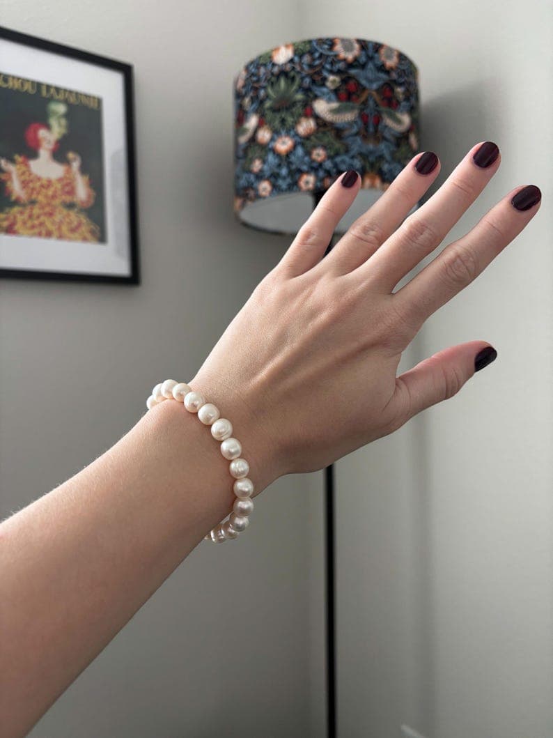 Pearl Bracelet • Natural Freshwater Pearls 7-8mm • Stretch Beaded Bracelet preview 3